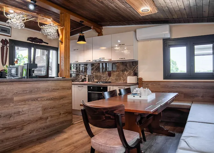 фамилия бешкови Villa